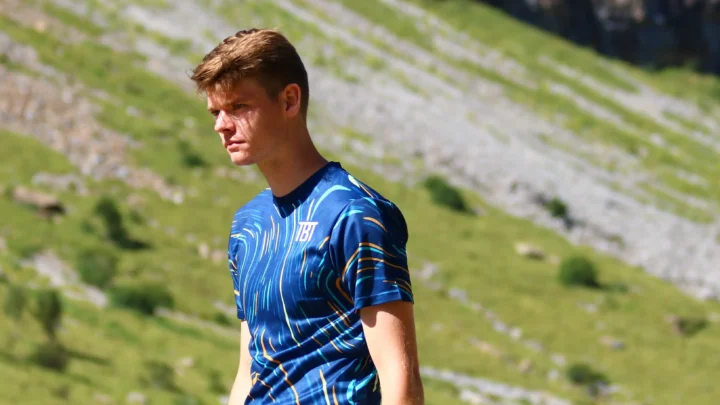 sportshirt ontwerpen in de Pyreneeën