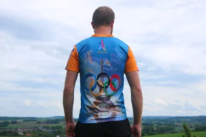 TBT Eigen ontworpen sportshirt voor de olympische spelen in parijs 2024 Achterkant