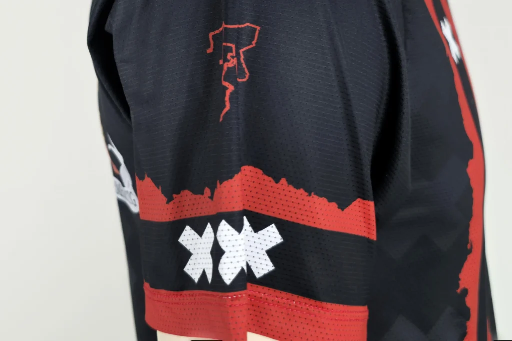 TBT High performance sportshirt Mouw